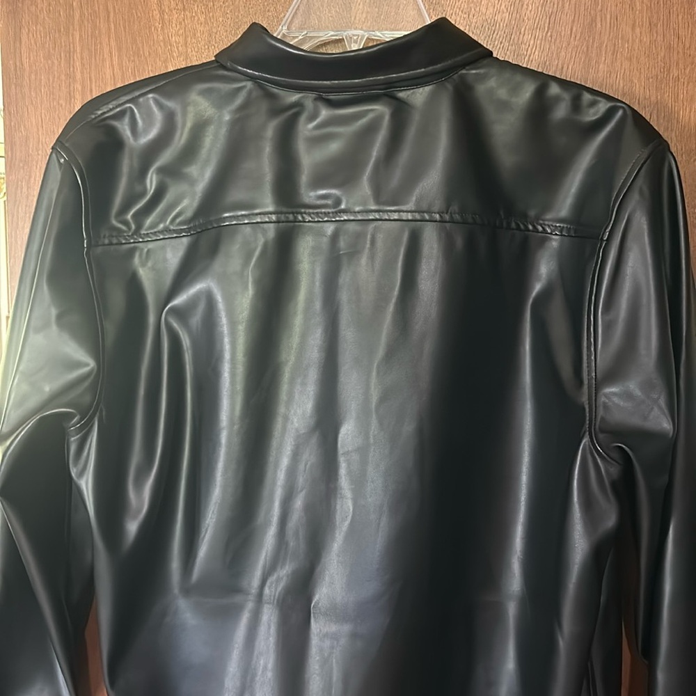 NWT D.R. ESSENTIALS Faux leather jacket - Picture 8 of 11